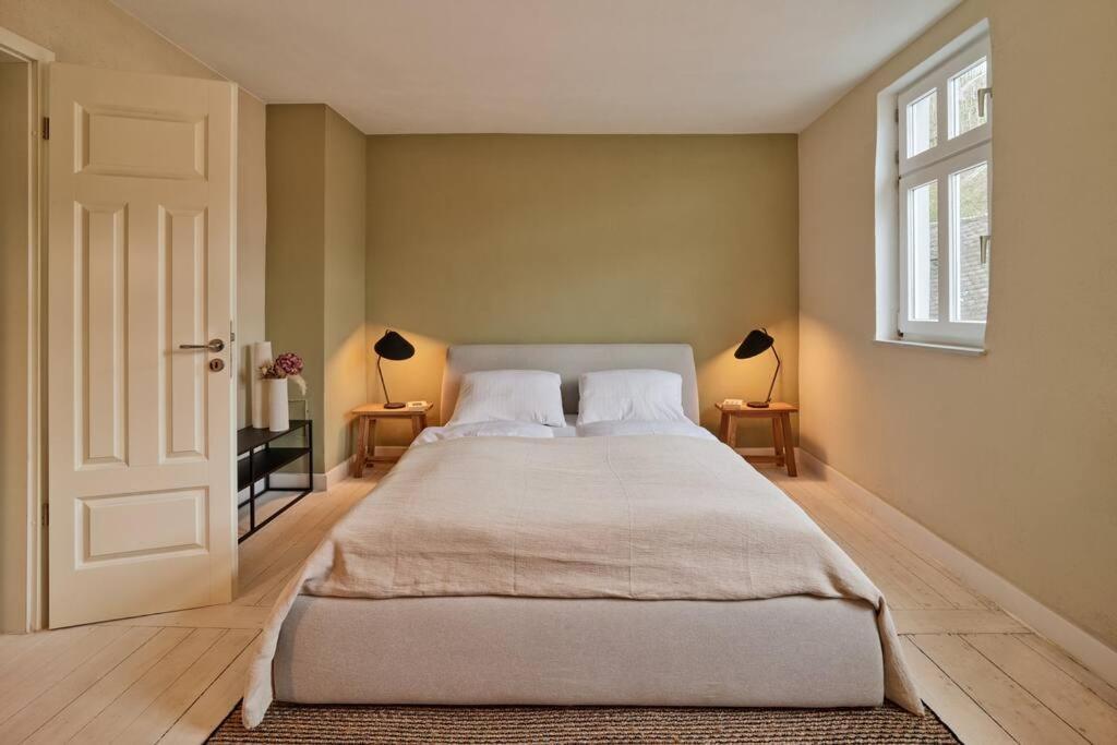 Mosel-Auszeit - Fewo Mit Sauna & Sonnenterrasse - Ideal Fuer 2 Personen Ürzig Exterior foto